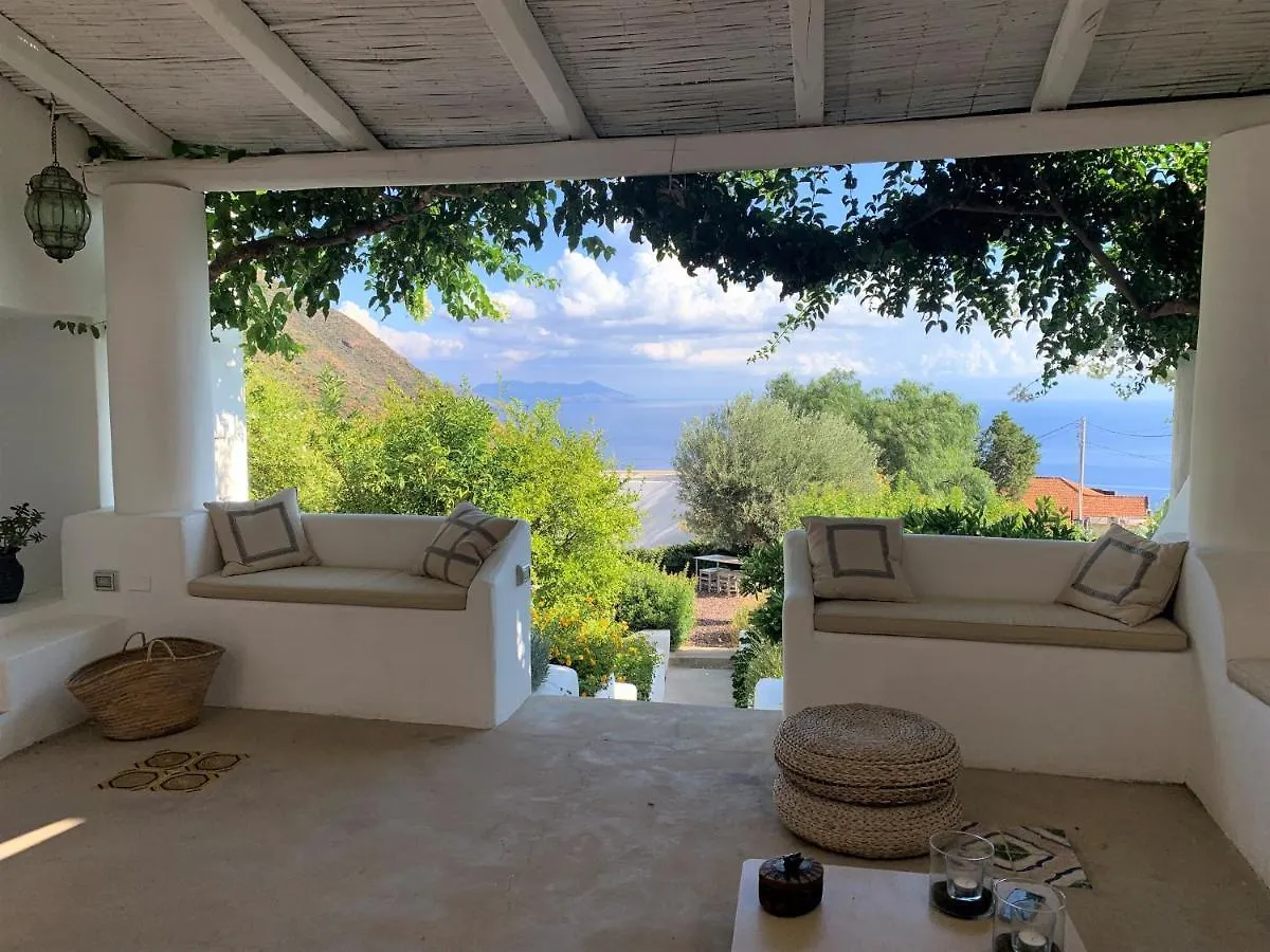 Holiday home Villa Il Melograno Leni Italy