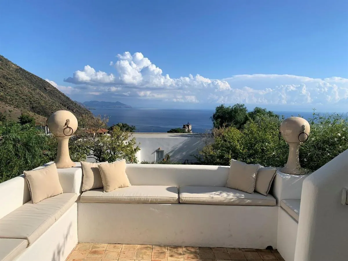 Villa Il Melograno Leni 0*,