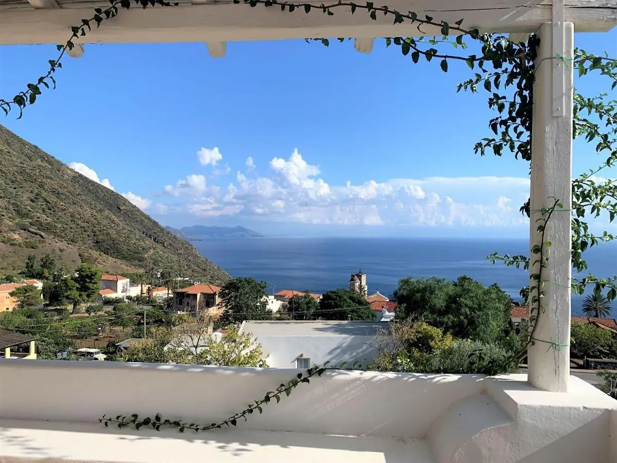 Villa Il Melograno Leni 0*,
